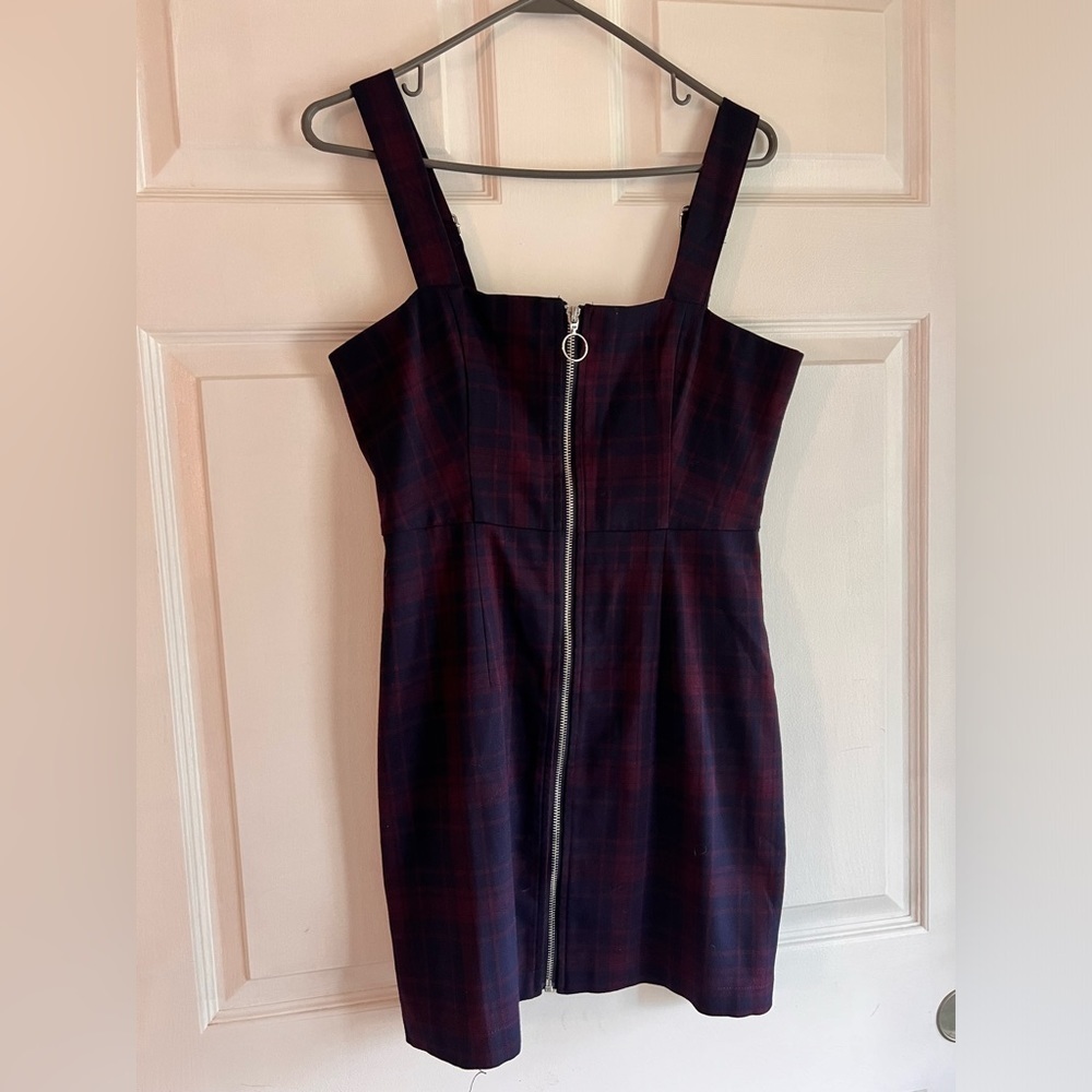 Forever 21 Navy Blue Red Plaid Front Zip Mini Dress Size Medium Sleeveless​​​​ - Picture 4 of 7